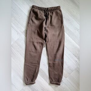 Essentials sweatpants | Brown